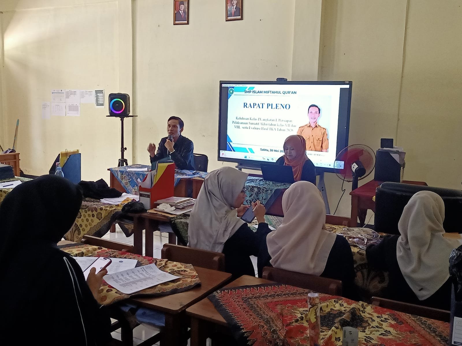 Rapat Akhir Tahun SMP Islam Miftahul Qur’an, Matangkan Evaluasi dan Kenaikan Kelas Tahun Ajaran 2025–2026