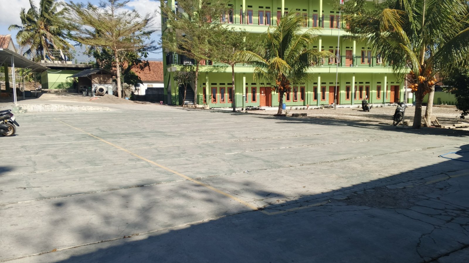 Lapangan Olahraga Multifungsi
